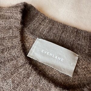 Everlane Women's Cropped Crew Neck Sweater